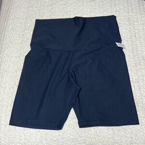 Old Navy extra high rise bike short